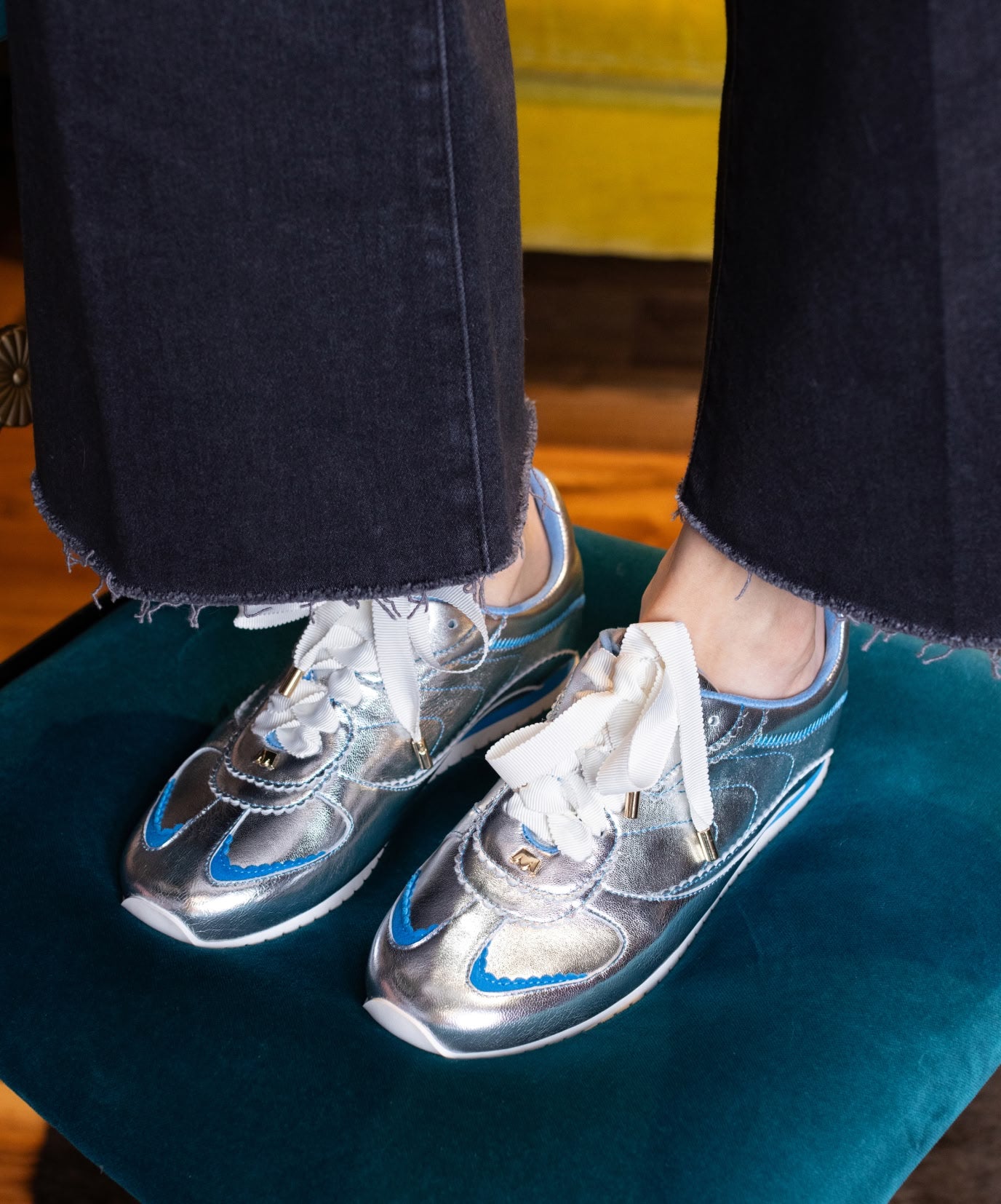 The Speedbird - Silver Metal Leather - Image 3